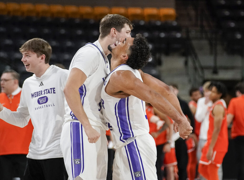 Weber State Wins Arizona Tip-Off Desert Division Crown